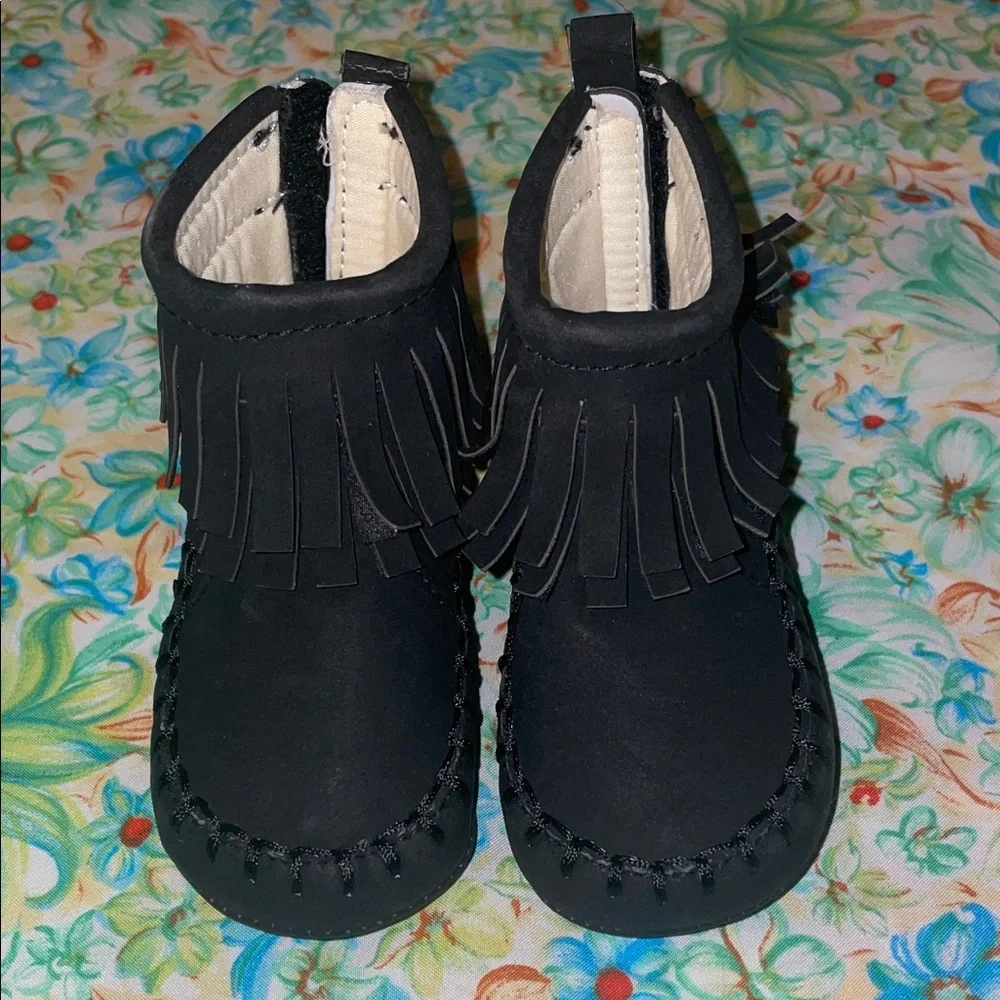Old navy Black Fringe Moccasin Boots (3-6mo)